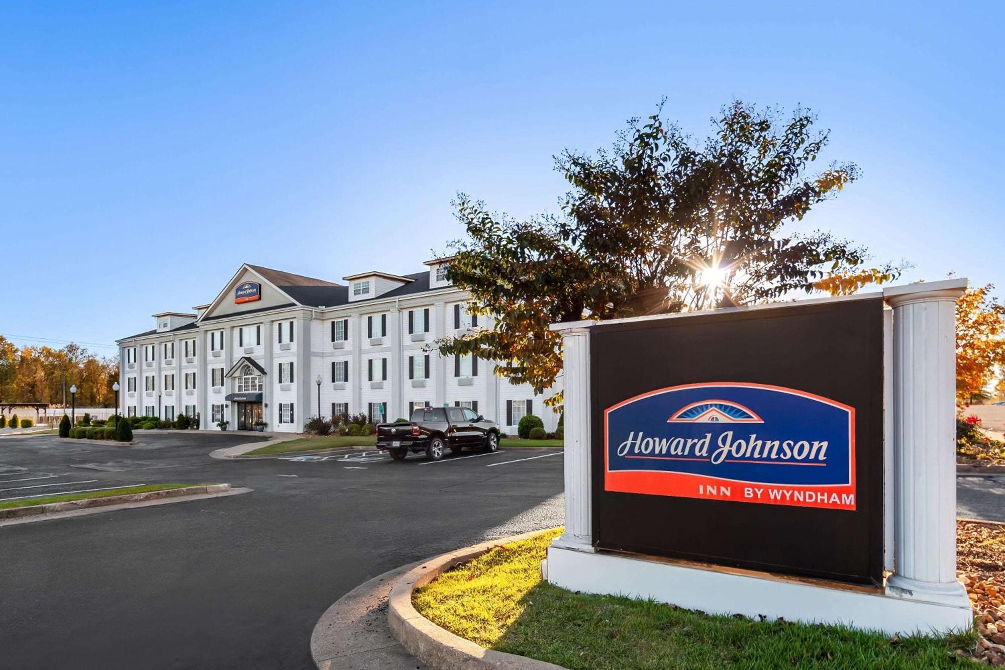 ฮาวเวิร์ด จอห์นสัน บาย วินด์แฮม แจ็คสัน Hotel ภายนอก รูปภาพ
